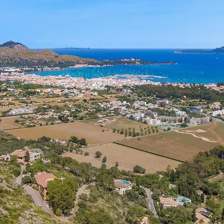 Villa El 133 *