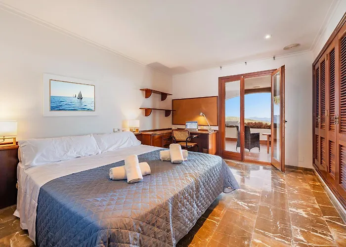 El 133 포엔샤 항구